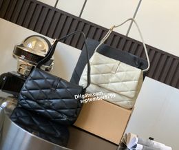 Designer Tote Bag 10A Top Quality Womens Luxury Le 57 Underarm Bag Quilted Sheepskin Shoulder Bag Lady High End Handbag Imitation 24cm Vanity Bag Purse With Box