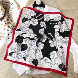 Designer Letter Floral Silk Scarf Fashion Brand Scarf Retro Floral Print High Quality flower Shawl Girl Gifts Fashion Design Accessories Shawl Wrap 50X50cm x0826