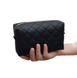 2023 Fashion black diamond Storage Bags Classic quilted black Colour cosmetic case vintage party makeup Organiser bag