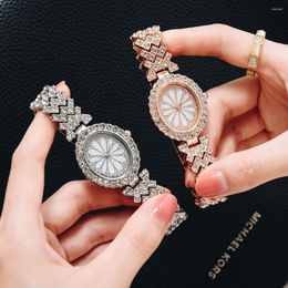 Wristwatches 1pc Rhinestone Decor Quartz Watch Oval Pointer Flower Pattern Dial Wristwatch & Bracelet With Drill Flash World Time