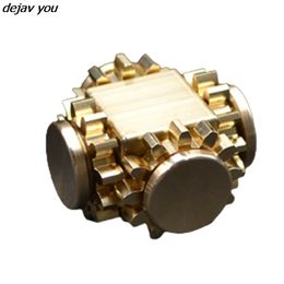 Spinning Top Gear Cube Spinner Finger Copper Mechanical Gyro Linkage Hand Spinner Fingertip Adult Decompression EDC Toys 230826