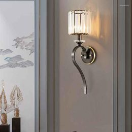 Wall Lamps American Lights Luxury Led Crystal Sconce Bedside Lighting Aisle Background Bedroom European Hallway Indoor Decoration Lamp