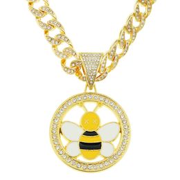 Hip Hop Men Rapper diamond pendant necklace shiny honeybee bees round pendant zircon Jewellery night club accessory Sweater Collarbone Cuban chain 1820