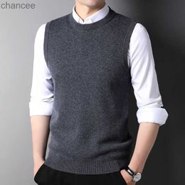 100 Pure Wool round Neck Vest Knitted Sweater Men's Genuine Pure Wool Men's Sleeveless Waistcoat Vest Cashmere Sweater HKD230828