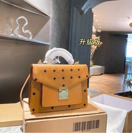 high quality fashion blooms padlock bag chain crossbody shoulder bags women luxurys designer letter printing handbag French minority