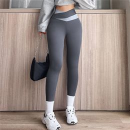 Womens Leggings Nylon Back V Butt Yoga Pant High Waist Fitness Workout Gym Running Scrunch Trousers Jogging Active Wear 230828