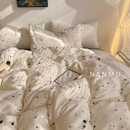 Bedding sets Bedclothes Bed Sheets Set Duvet Cover Couple Double Bed Sheet Bedspread Comfort Sets Bedsheets Set with Pillow...bedspread 230827