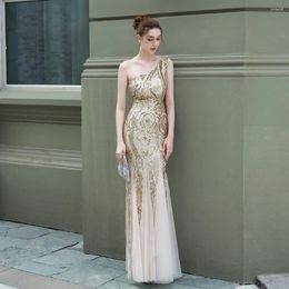 Casual Dresses Gold Sequined Mesh One Shoulder Sleeveless Long Mermaid Luxury Women Summer 2023 Party Sexy Clubwear Elegant Dress