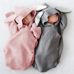 Blankets Born Knitted Blanket Baby Stroller Sleeping Bag Infant Swaddle Wrap Pography Prop Winter Warm