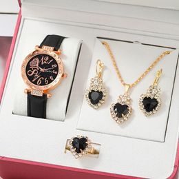 Wristwatches Women Luxury Watch Ring Necklace Earrings Rhinestone Love Dial Fashion Wristwatch Female Casual Ladies Watches Set Clock