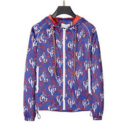 2023 Fashion Mens Designer Jacket Cap Striped Windbreaker Sportswear Outerwear Wind Casual Plus Size Baseball P Letter Hoodies Jackets Coats