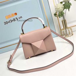Bag 2024 Vlentino 23 Shoulder Designer Handbag Lady Premium Purse Single Gold Crossbody Rivet Magnetic Snap Flap Small Square Sheepskin Bags Y845