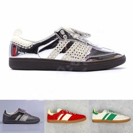 Tênis de corrida 2024 Walesses Bonner Silver Metallic Skates Designer Sapatina de patins Red White Green Men's Sneakers