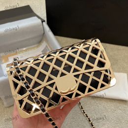 Designer Womens Shoulder Bag Gold Hardware Metal Cutout Woven Bag Matelasse Chain Luxury Handbag Diagonal Shoulder Sacoche Makeup Bags Key Card Holder 18x10cm