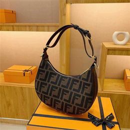 18% OFF Bag 2024 New Launch Designer Handbag hand One-shoulder underarm shell women's Leisure Women's wear-resistant material Travel focus Elegant Women