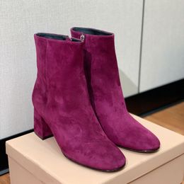 Stivaletti in pelle scamosciata Margaux di alta qualità con tacco grosso e suola in cuoio Stivaletti con punta rotonda Designer di lusso da donna zip slip-on Camoscio Stivale calzature di fabbrica di scarpe