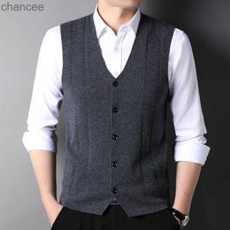Autumn Pure Woollen Sweater Vest Men's Knitted Cardigan Suit Vest Korean Style Wool Suit Vest Slim Fit Waistcoat HKD230828
