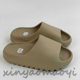 2023 Designer slides slippers casual shoes celebrities Same style wetsuit booties fashionable trend couple is model slide Sandal