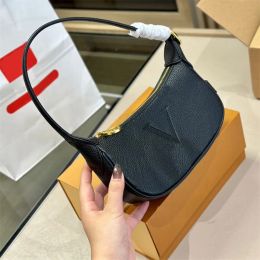Woman Handbags Shoulder Bags Luxurys designers Mini Moon Ladies Hobo Versatile Underarm Package crossbody wallet men CLD2312181 -20