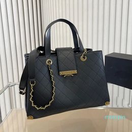 2023-Women Designer Vintage Tote Bag with Top Handle Aged Gold Metal Hardware Matelasse Chain Multi Pochette Large Capacity Shoulder Handbag Luxury Purse 34x24cm