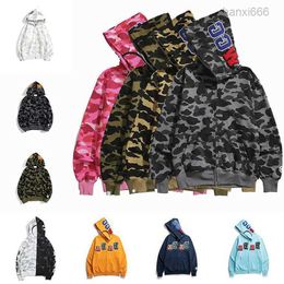 Women Designer Hoodies Black Printing Ape Cardigan Classic Winter Plush Coat Sweater Women