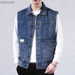 Sleeveless Cargo Jacket Slim Denim Vest Men Spring Autumn Casual Korea Fashion Coats Male Waistcoat Vintage Loose Jeans Gilets HKD230828