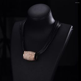 Pendant Necklaces 2023 Chokers Women Jewellery Choker Necklace Layered Short Genuine Leather Chain Statement Vintage Woman