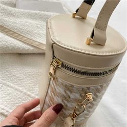 Evening Bags Niche Design Cylinder Bag for Women's New Thousand Bird Grid Bucket Handbag Versatile Single Shoulder Crossbody 230828