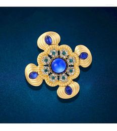 Brooches Vintage Mediaeval Baroque Cross Brooch Fashion Classical Coat Collar For Women Enamel Pins