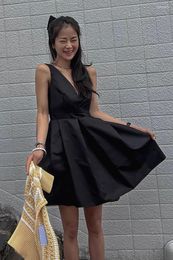 Casual Dresses South Korea Solid Color V-neck High Waist Puffy Pleated Suspenders Dress Hepburn Style Backless A-line Doll Little Black