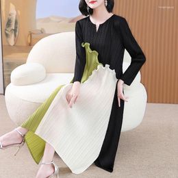 Casual Dresses Women Dress Spring And Autumn Flare Sleeve Round Neck Loose A-Line Stretch Miyake Pleated Single Breasted Clothing Knee