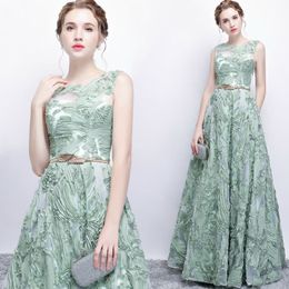 2023 Plus Size Mother Of Bride Dresse green Arabic Aso Ebi Champagne Lace Sexy Long lace appliques Sheath Vintage Prom Evening Formal Party Gowns Dress cocktail gowns