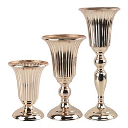 Candle Holders Golden Silver Candle Metal Candlestick Flower Stand Vase Table Centrepiece Event Flower Rack Road Lead Wedding Deco 230828