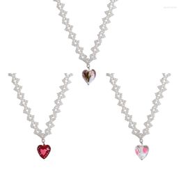 Chains M2EA Elegant Heart Pendant Necklace Pearls And Resin Material Choker