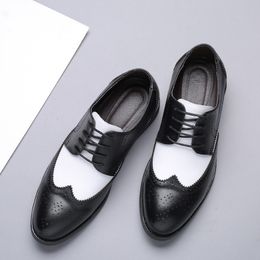 Dress Shoes British Style Men's Trend Pointed Toe Brogues Men Wedding Leather Black With White Formal 230829