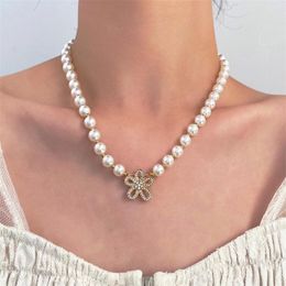 Pendant Necklaces Delicate Pearl Flower Necklace For Women Girls Fashion Rhinestone Charm Choker Party Jewellery Accessories Gift