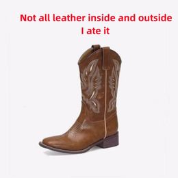 Boots Handmade leather retro embroidery western Cowboy boot thick heel Vmouth cavalry boots square head mid barrel riding 230829