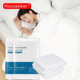 Bedding Sets Disposable Bed Sheets El Cover Set Portable Non-woven Fabric Sheet With Quilt Pillowcase Towel Travel Supplies