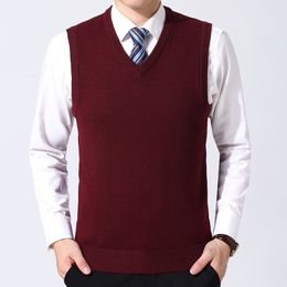 Mens Sweaters MRMT Brand Vest Pure Color Wool Men Sweater Warm Pullover for Male V Collar Man 230828