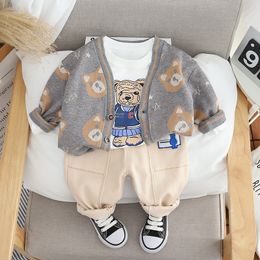 Frühlingsbabykleidungssets Bären Druck Kinder weich gestrickte Strickjacke T -Shirt Hosen Kinder Outfits Kleinkindkleidung Kleidung