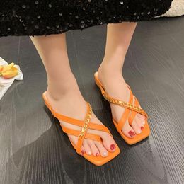 Slippers 2023 Summer Foreign Trade Oversized Women's Shoes Chain Toe Clamping Low Heel Solid Beach Sandal