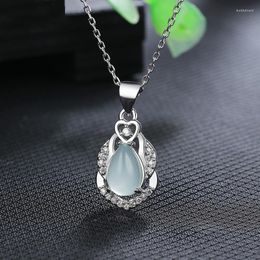 Pendant Necklaces Exquisite Silver Plated Green Stone Choker Necklace White Zircon Crystal Clavicle Chain Bridal Jewelry For Xmas Gifts