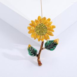 Brooches Female Fashion Enamel Cute Sunflower For Women Luxury Yellow Gold Colour Alloy Plant Brooch Safety Pins