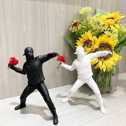 Decorative Objects Figurines Banksy Sculpture Collections Flower Thrower Statue Pop Art Modern Balloon Girl Office Decoration Accessories Street 230828