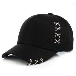 Ball Caps OZyc 2023 Fashion Women Sun Hat Baseball Cap White Pink Summer Outdoor Sunscreen Couple Men Iron Ring Hats Snapback