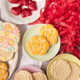 Baking Moulds Acrylic Flowers Cookie Cutter And Fondant Embosser 3D Camellia Flower Shape Biscuit Moulds Cake Decoration Tools Supplies