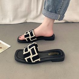 Slippers Summer Letter Design Women Fashion Mules Slides Flat Heels Ladies Flip Flop Beach Lot Style Woman Plus Size