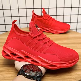 Dress Shoes Lightweight Male Running Shoes Flexible Fashion Men Sports Shoes Outdoor Breathable Men's Sneakers Anti-slip Casual Sneakers 230828