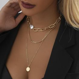 Pendant Necklaces Creative Triple Necklace Irregular Imitation Pearl Ladies Simple Fashion Multi-layer Jewellery
