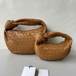 Candy Knotted Bag Womens Designer Bag B Woven Tote Bag Satchel Cloud Bag Knitting Dumplings Bag Leather Handbag Purse